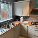 Modern 4 Bedroom Detached House In Cardiff